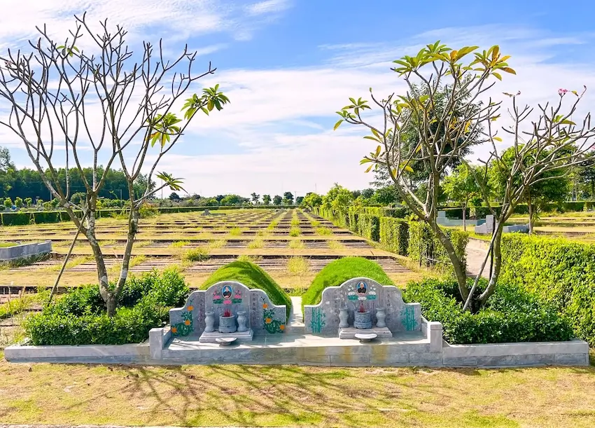 mộ người hoa Sala Garden 