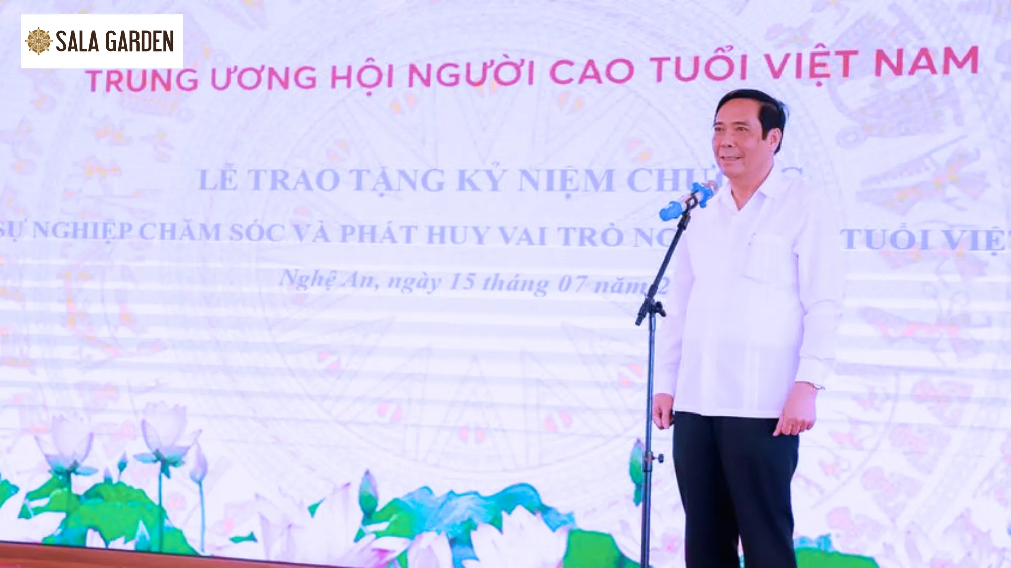 hinh-anh-ngay-truyen-thong-nguoi-cao-tuoi