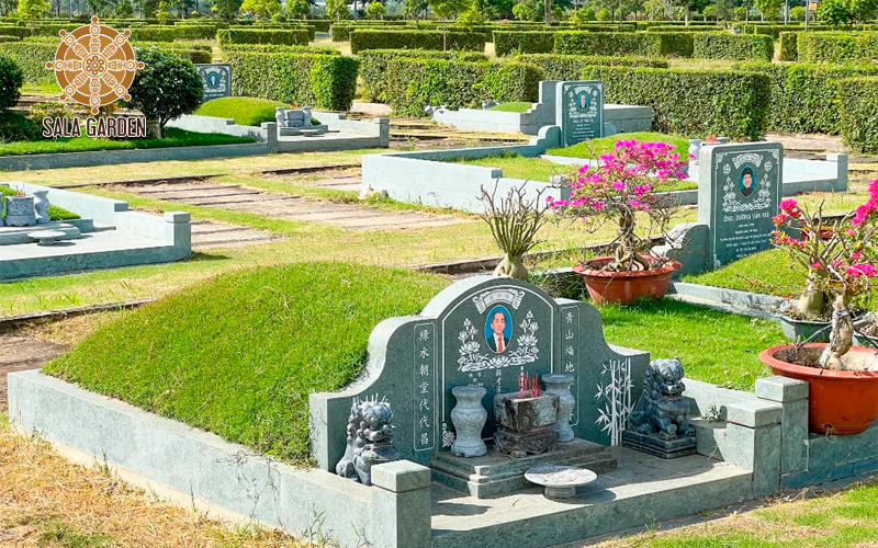 Những yếu tố ảnh hưởng đến giá hoa viên nghĩa trang